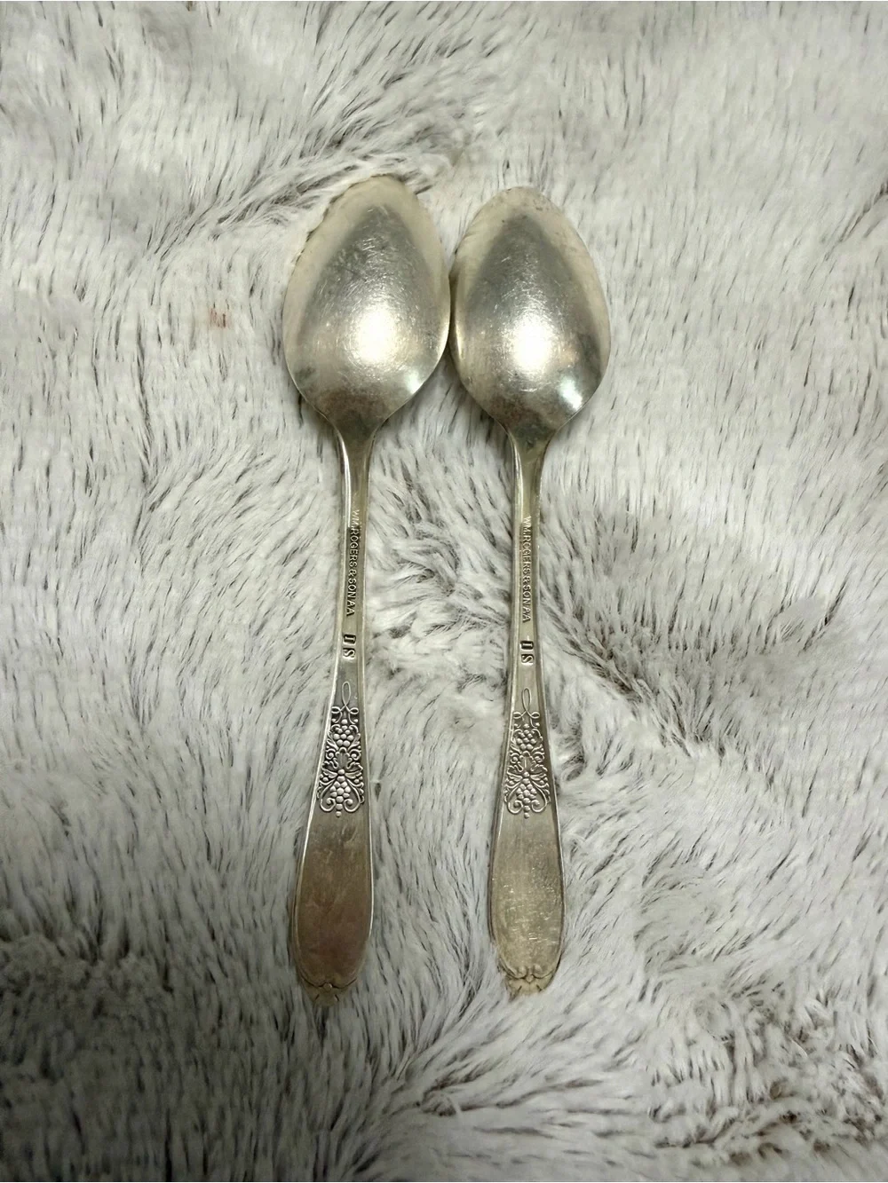 Vintage 1934 Roger’s & Son Burgundy Champagne Pattern Silverplate Teaspoons (2)